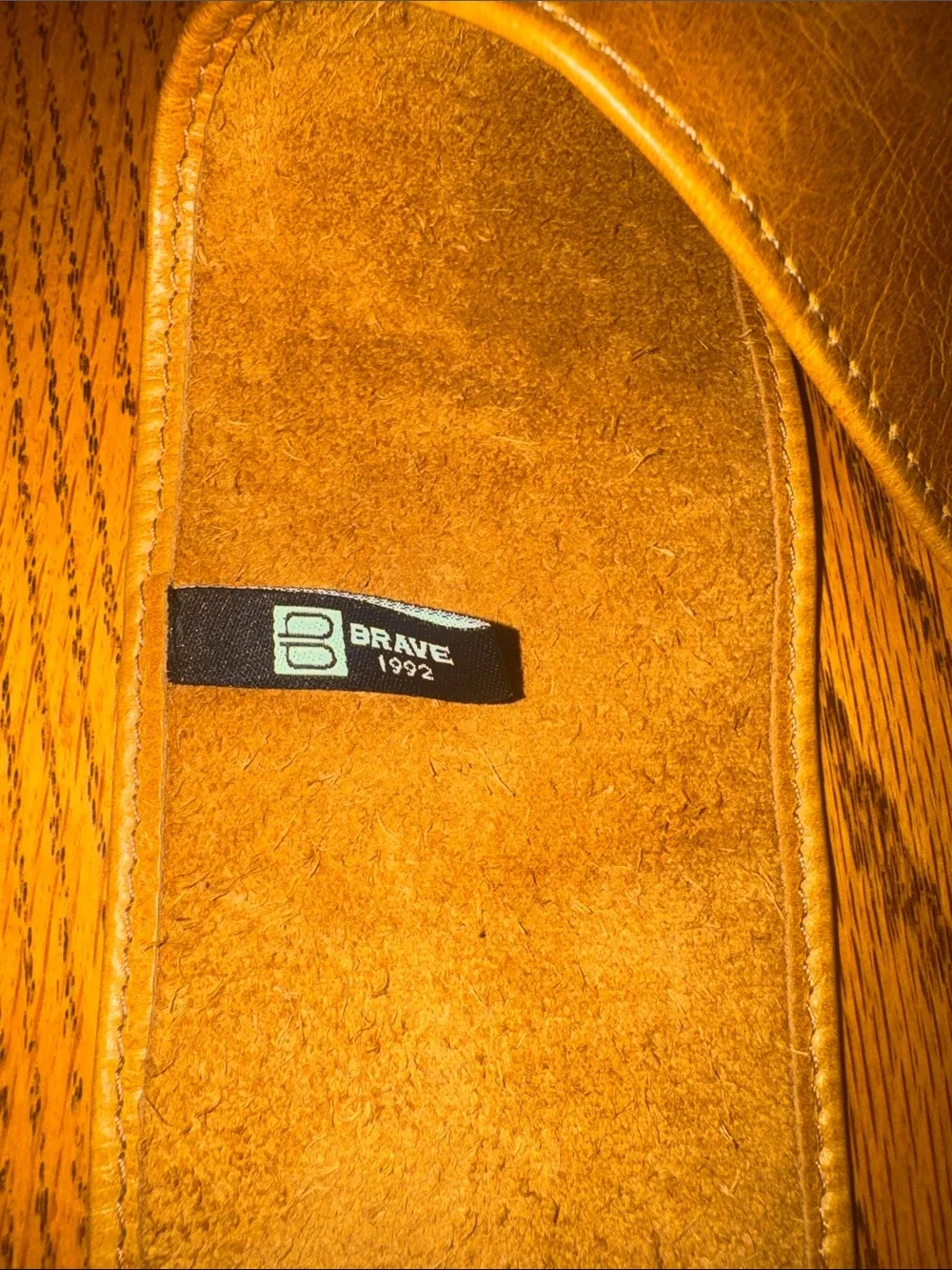 Brave Leather premium tan